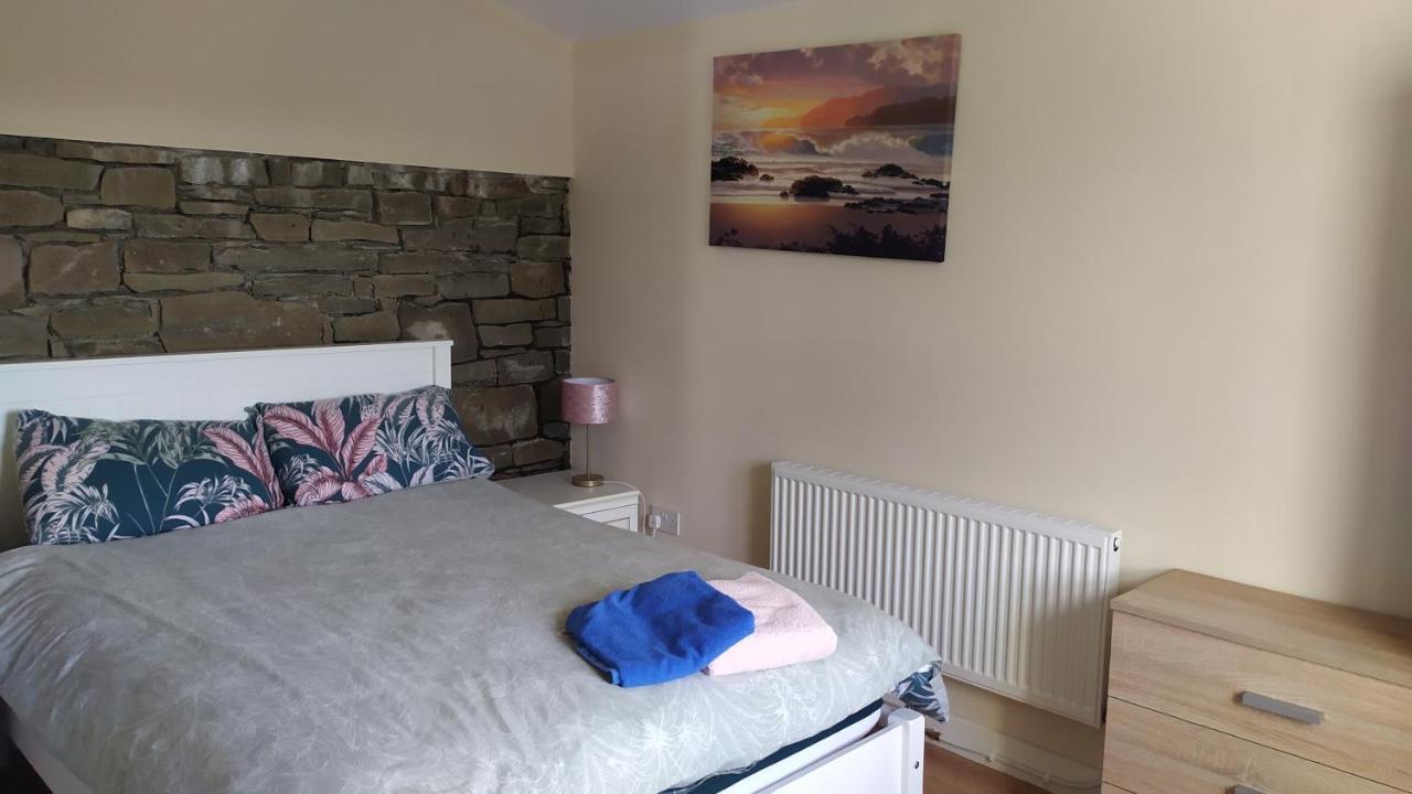 Lovely Cosy Cottage Close To Atlantic Beaches Dromore West Exterior photo